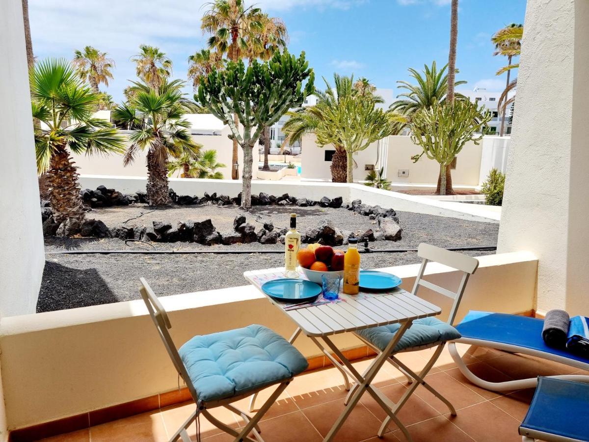 Apartamento Eduardo A Primera Linea Del Mar Costa Teguise Exterior foto