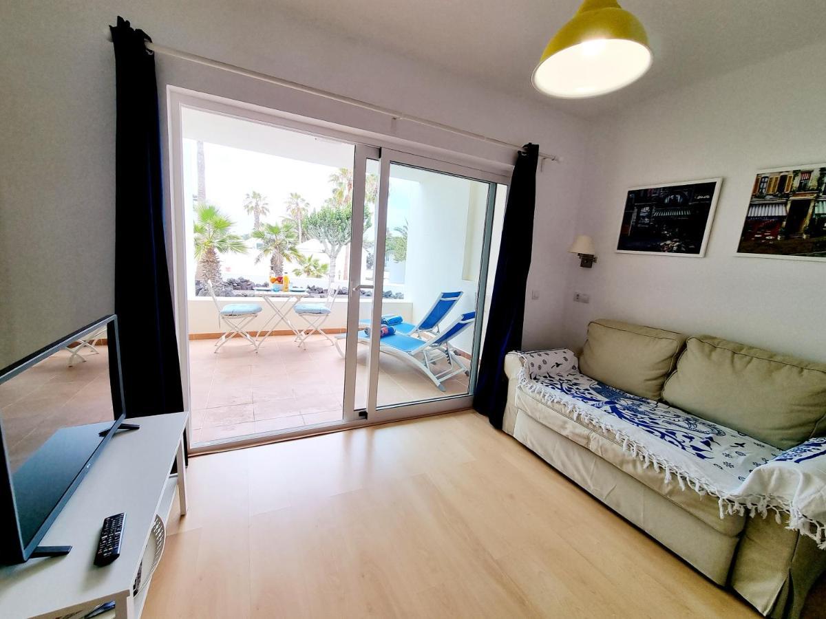 Apartamento Eduardo A Primera Linea Del Mar Costa Teguise Exterior foto