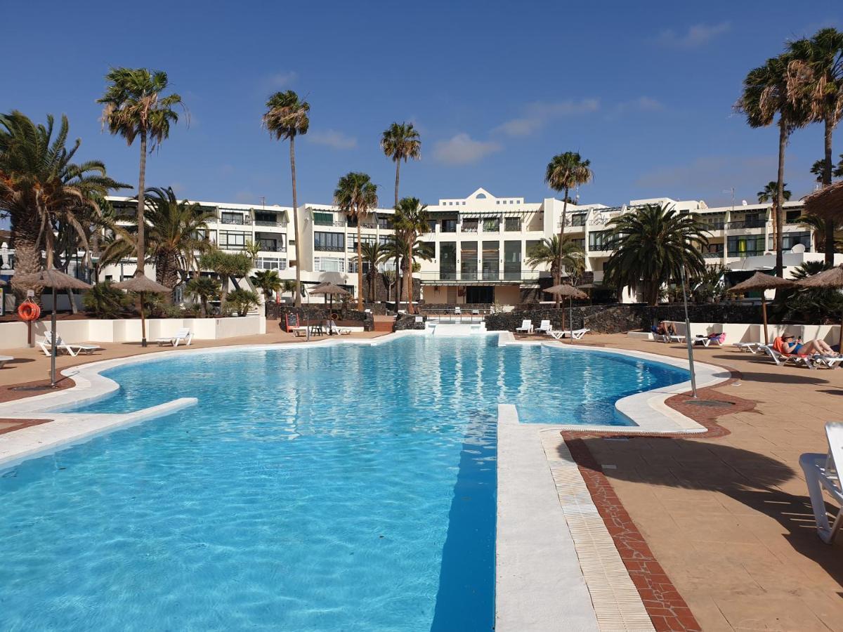 Apartamento Eduardo A Primera Linea Del Mar Costa Teguise Exterior foto